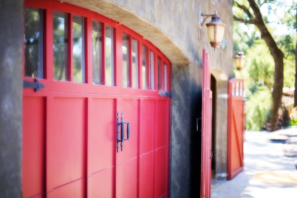 Signs Your Garage Door Isn't Working Properly PLL Garage Doors and Gates